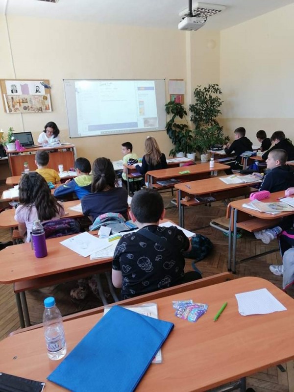 Четвъртокласници поеха управлението на ОУ “Кулата“ за ден