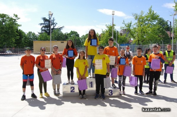 Отборите на СУ „Екзарх Антим I” и ПГТТМ победиха в състезанието по безопасност на движението