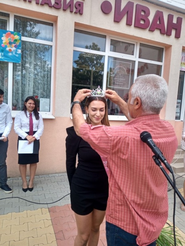 Абитуриенти – останете с духа на Механото!