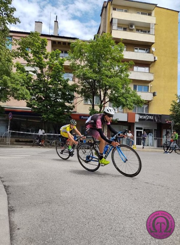 Купа “Долчини“ донесе успехи и на Лястовиците