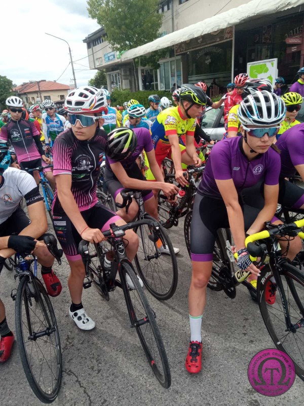 Купа “Долчини“ донесе успехи и на Лястовиците