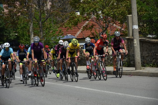 Купа “Долчини“ донесе успехи и на Лястовиците