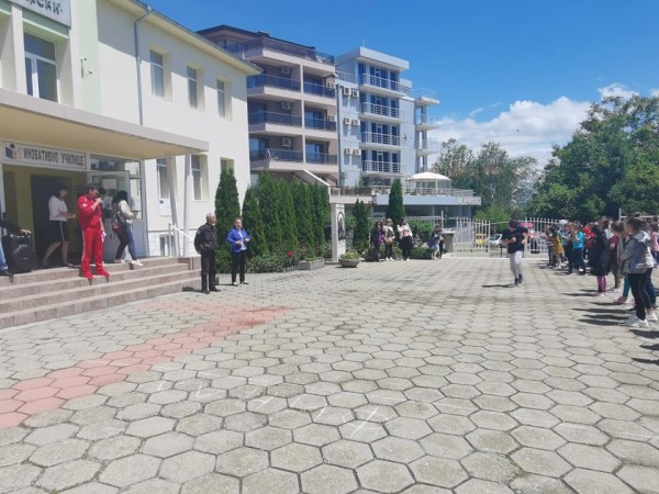 С празничен крос учениците на ОУ “Св. Паисий Хилендрски“ отбелязаха 24 май