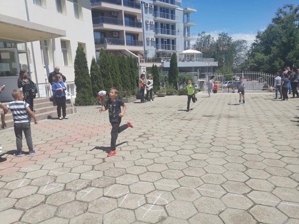 С празничен крос учениците на ОУ “Св. Паисий Хилендрски“ отбелязаха 24 май