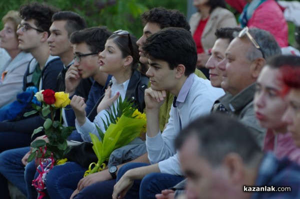 Пиано, поезия и балет в “Тюлбето“