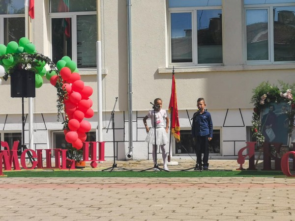С песни, танци и много настроение премина 24 май в ОУ “Св. Паисий Хилендарски“