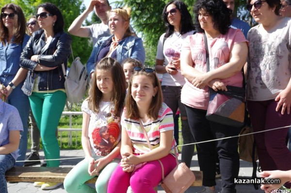 С тържество и празнично хоро в ОУ „Кулата“ отбелязаха 24 май