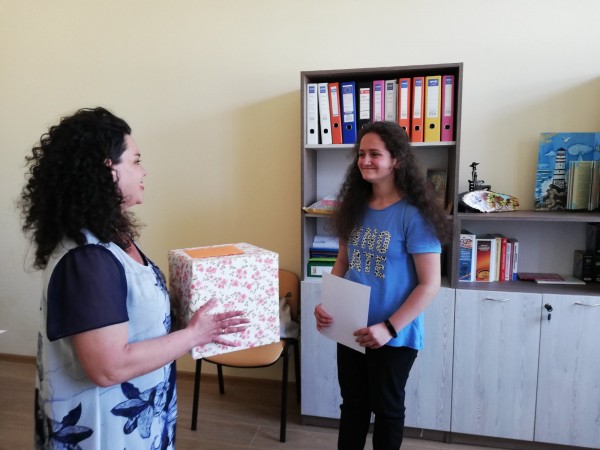 Ученичка от ОУ “Кулата“ първа в олимпиада по география и икономика в областта