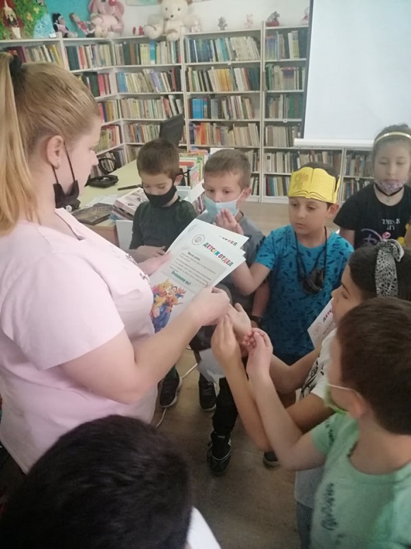 Първолаци от ОУ “Кулата“ гостуваха на библиотеката