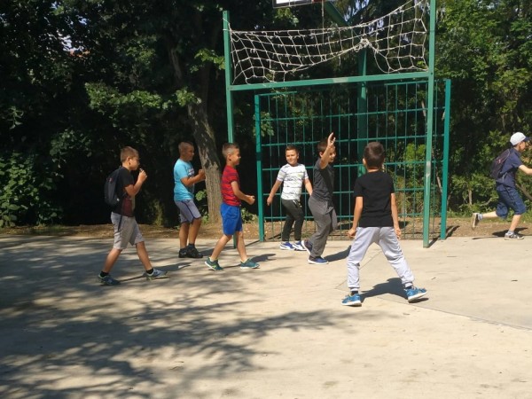 Лятна академия по програмиране и роботика