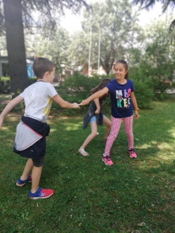 Лятна академия по програмиране и роботика