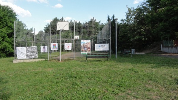 Малки и големи се забавляваха със състезанието “Бодлите на розите“