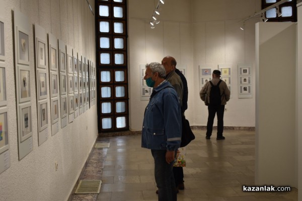 158 художници от 36 страни участваха в изложбата „Минипринт”