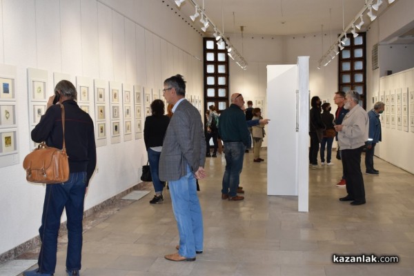 158 художници от 36 страни участваха в изложбата „Минипринт”