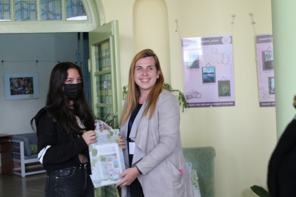 „Казанлък през обектива на младите фотографи” до 11 юни в библиотека “Искра“