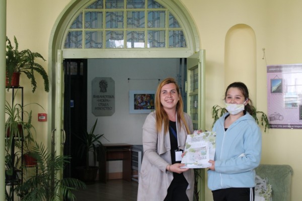 „Казанлък през обектива на младите фотографи” до 11 юни в библиотека “Искра“