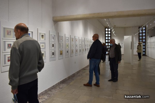 158 художници от 36 страни участваха в изложбата „Минипринт”