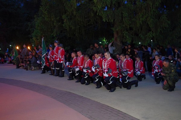 Тържествена заря-проверка, в памет на живота и делото на Христо Ботев и загиналите за свободата на България