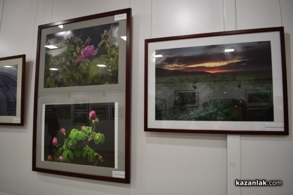 Казанлъшки таланти разкриха живопис и красота в „Долината в обектива“