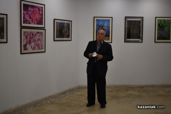 Казанлъшки таланти разкриха живопис и красота в „Долината в обектива“