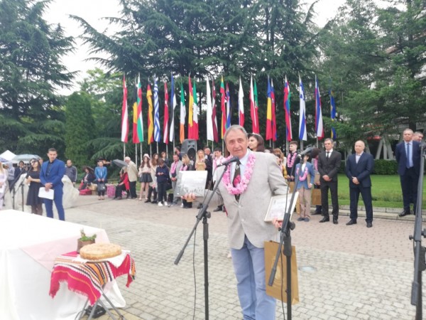 В деня на Казанлък Кметът отличи видни казанлъчани за голям принос към града през 2020 г.