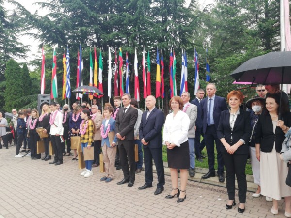 В деня на Казанлък Кметът отличи видни казанлъчани за голям принос към града през 2020 г.