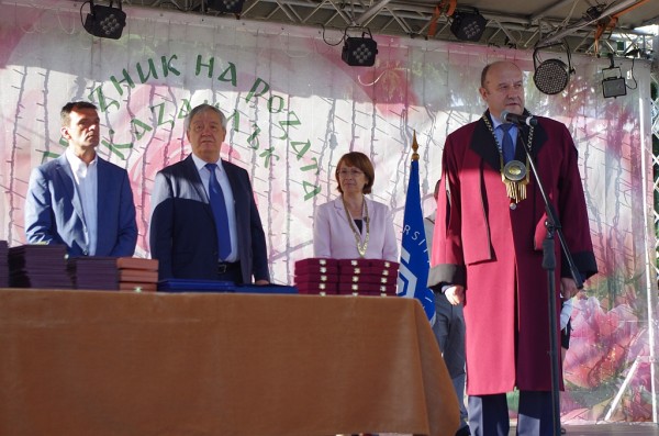 Кметът Галина Стоянова бе удостоена със златен медал от Технически университет - София