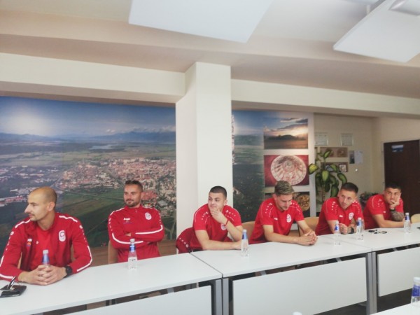 Кметът на Казанлък към ФК „Розова долина“: Купата трябва да вдъхновява младите!