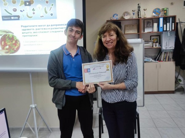 Децата от „ИКТ Център“ на призови места на IT Знайко