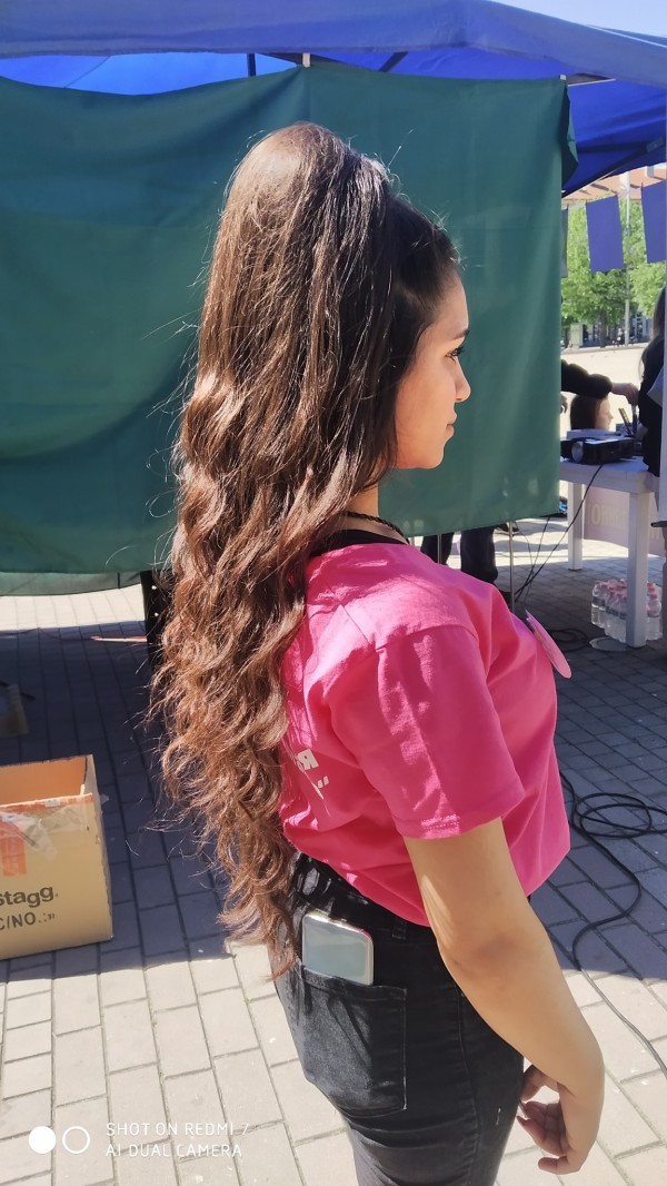 Безплатни прически от учениците на ПГ „Акад. Петко Стайнов“ 