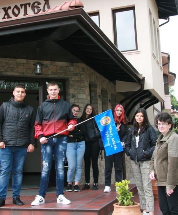 ПХГ „Св. Св. Кирил и Методий“ домакин на партньорска среща по програма „Иновации в действие“