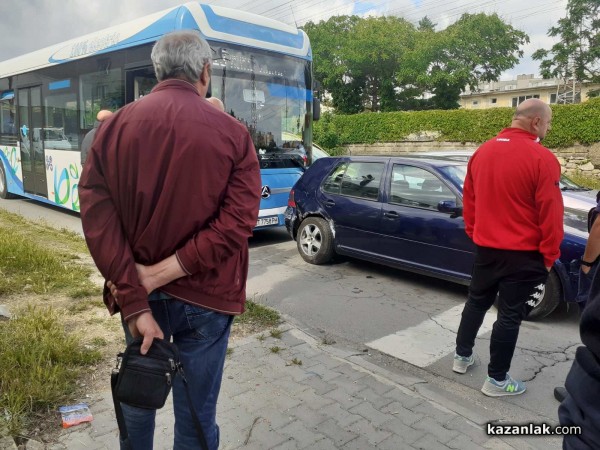 Катастрофа на светофара до Енергото / Обновена