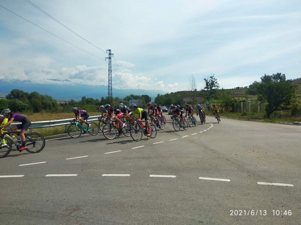 Лястовиците Денис Ахмед, Калоян Папазов и Станислав Узунчев грабнаха среброто