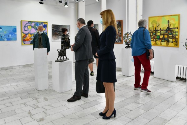 Казанлъшки художници с изложба в Сливен