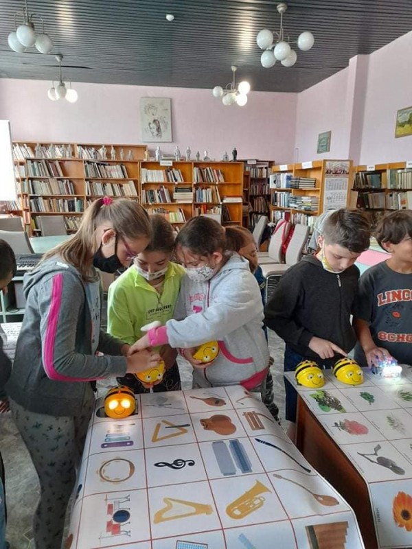 Учениците на ОУ “Георги Кирков“ посещават знакови места в заниманията по интереси