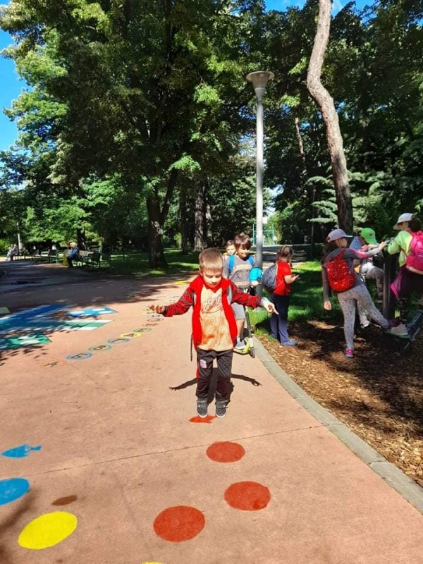 Учениците на ОУ “Георги Кирков“ посещават знакови места в заниманията по интереси