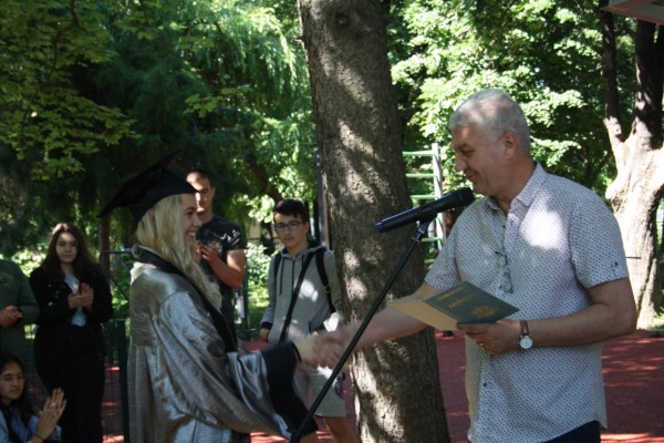 Випуск 2021 на ПГЛПТ получи своите дипломи