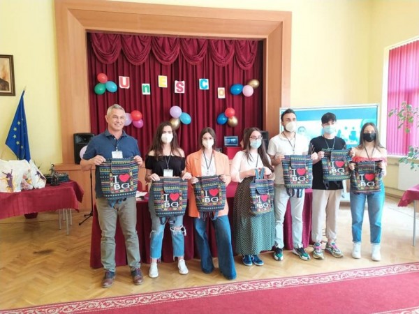 ПГ „Иван Хаджиенов“ – разказ за България!