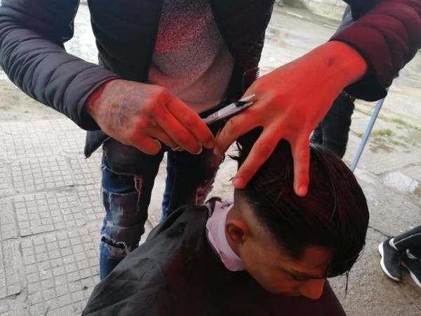 Много модни фризури и усмивки подариха фризьорите от ПГ „Акад. Петко Стайнов“ в своето Турне на красотата