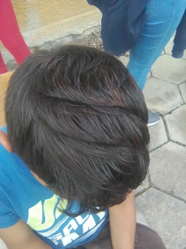 Много модни фризури и усмивки подариха фризьорите от ПГ „Акад. Петко Стайнов“ в своето Турне на красотата