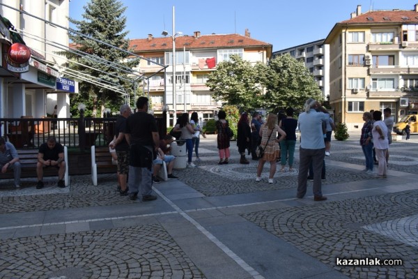 Протест на казанлъшките търговци против заличаването на паркоместа