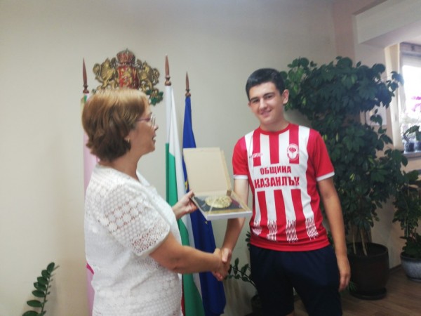 Кметски поздравления за успеха на ДЮШ „Розова долина“