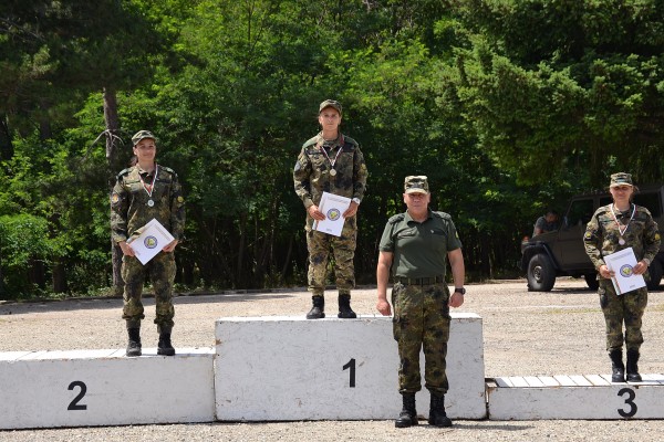 В Казанлък се проведоха състезания по военен трибой и „Най-добър снайперски тим”