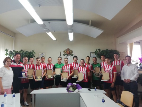 Кметски поздравления за успеха на ДЮШ „Розова долина“