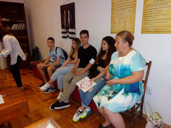 Ученици и учители от ПХГ „Св. Св. Кирил и Методий“ гостуваха в Добрич