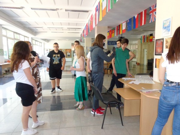 Ученици и учители от ПХГ „Св. Св. Кирил и Методий“ гостуваха в Добрич