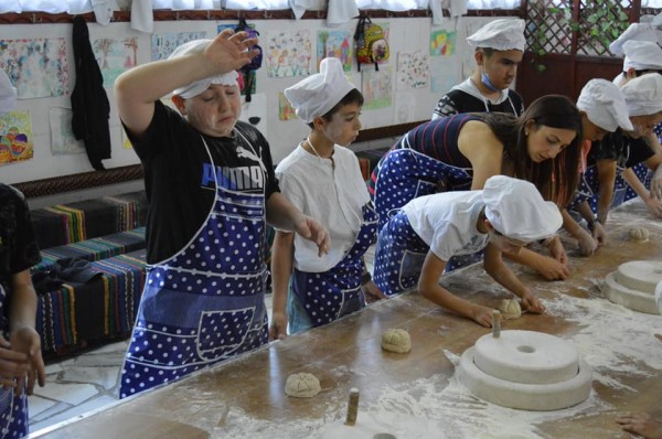 Четвъртокласници приключиха учебната година със забавна екскурзия