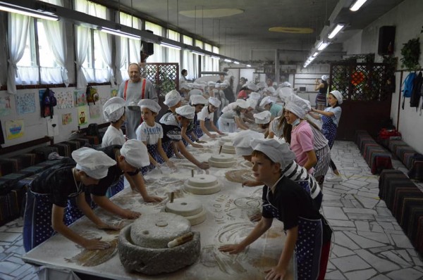 Четвъртокласници приключиха учебната година със забавна екскурзия