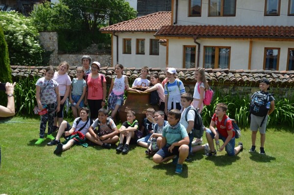 Четвъртокласници приключиха учебната година със забавна екскурзия