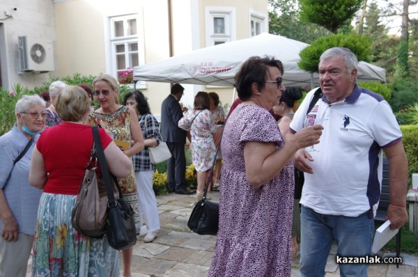 Румяна Лечева за книгата си “В името на Иисус“: Оптимист съм, вярвам в бъдещето на християнската църква